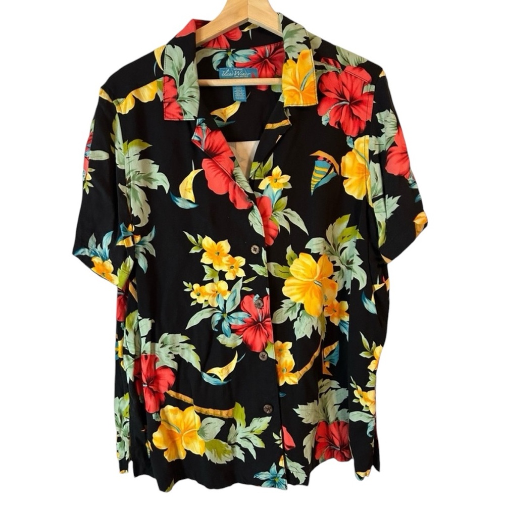 Island Winds Women’s Floral Hawaiian‎ Button-Front Blouse Size 1X